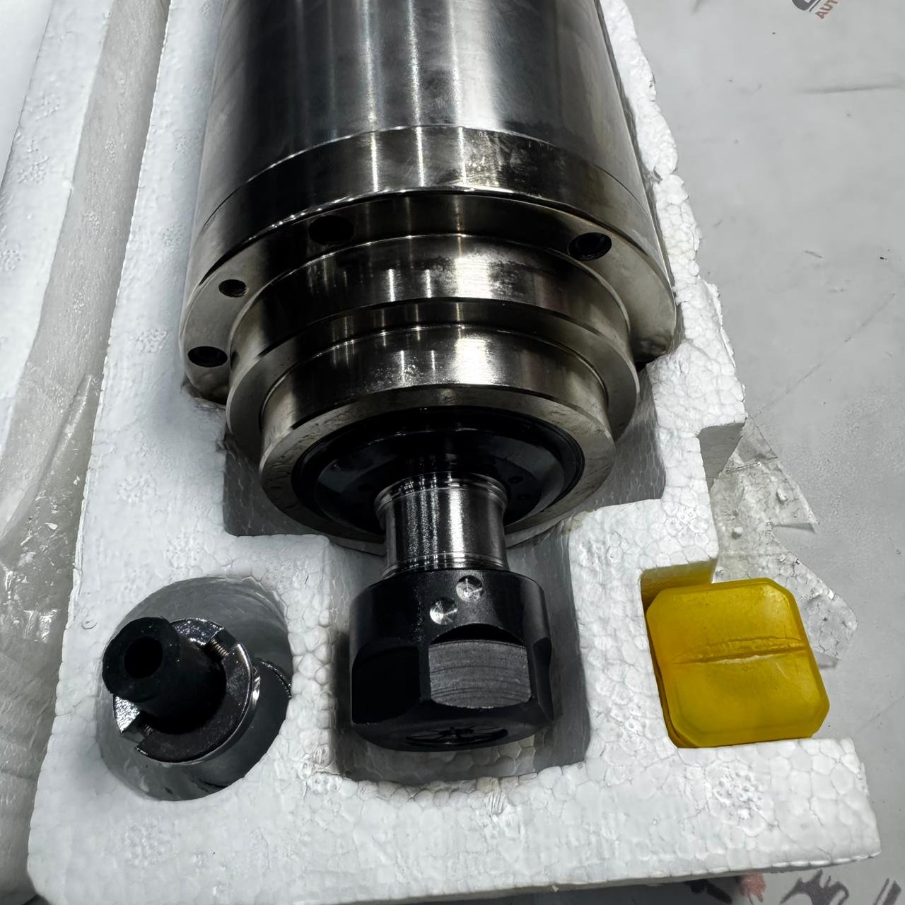 GDZ-100-3.2B 3.2kw 220V 12A 24000rpm ER25 ER20 Water Cool Spindle Motor - Image 4
