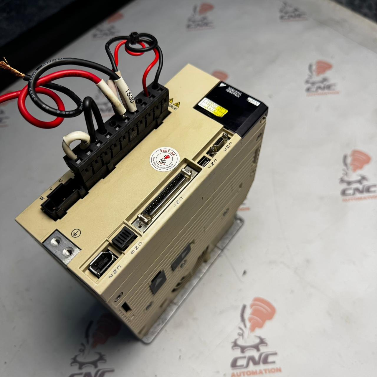 YASKAWA 1Kw (1000W) SGDV-5R5A01A SGDV-7R6A11A AC Servo Driver - Image 2
