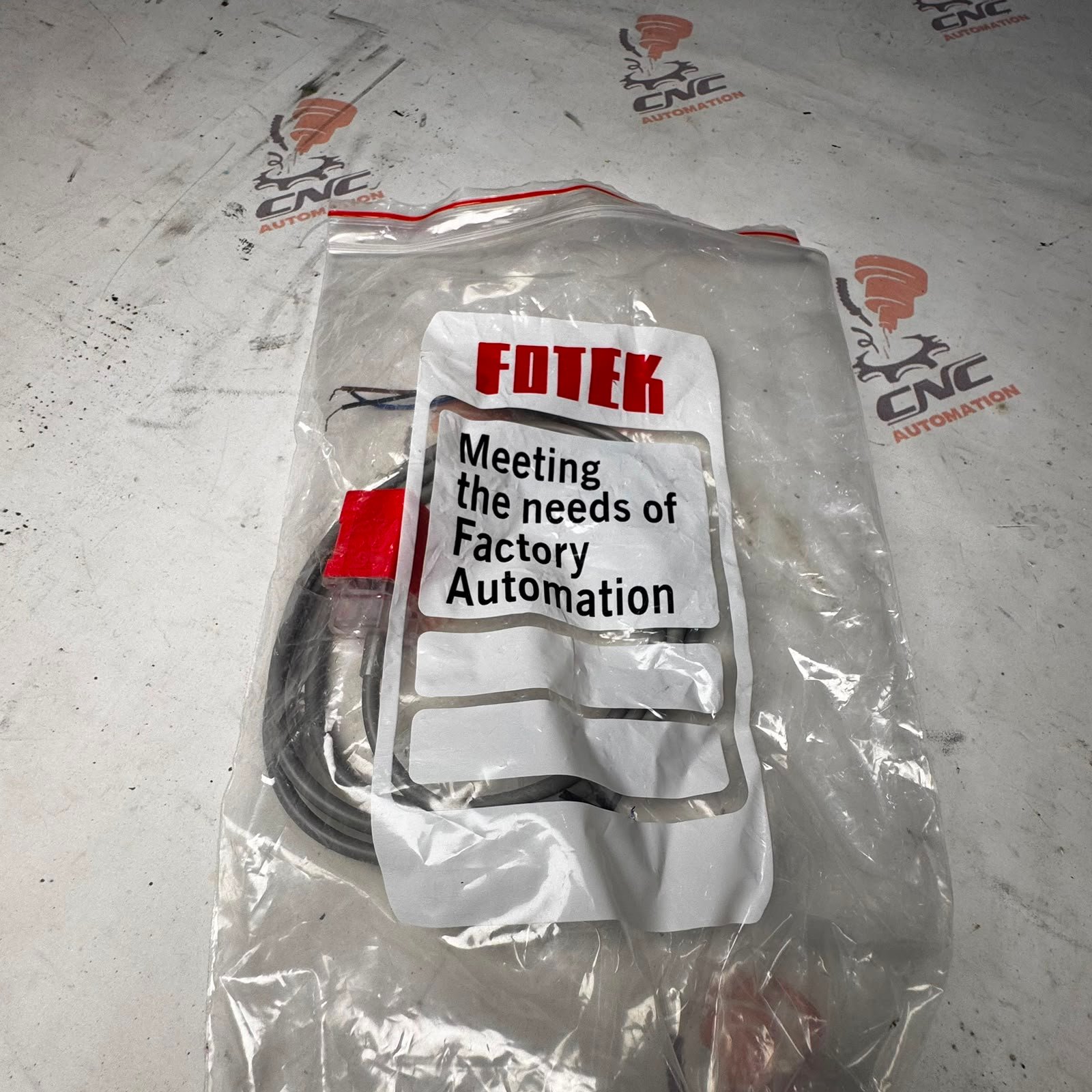 FOTEK PL-05N 5mm NPN 10-30V/DC Inductive Proximity Sensor - Image 4