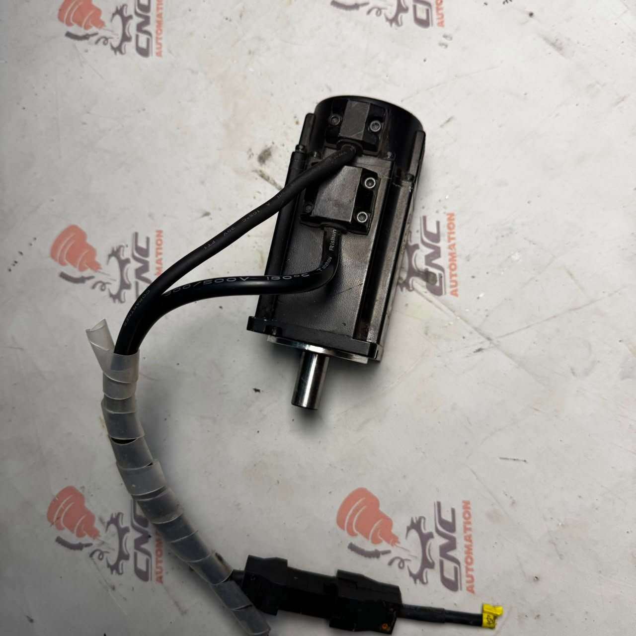 DELTA 0.4kW (400W) ECM-E3M-C20604RSA AC Servo Motor | Original Delta Servo Motor for CNC & Industrial Automation Pakistan - Image 2
