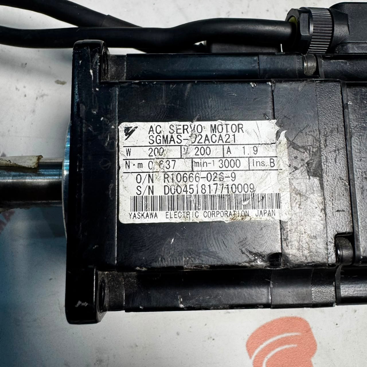 YASKAWA SGMAS-02ACA21, Yaskawa 200W Servo Motor, AC Servo Motor 200W, Sigma-II Servo Motor, 200V Servo Motor, CNC Servo Motor Pakistan, Industrial Servo Motor, Yaskawa Servo Motor Price Pakistan, CNC Automation Pakistan - Image 2